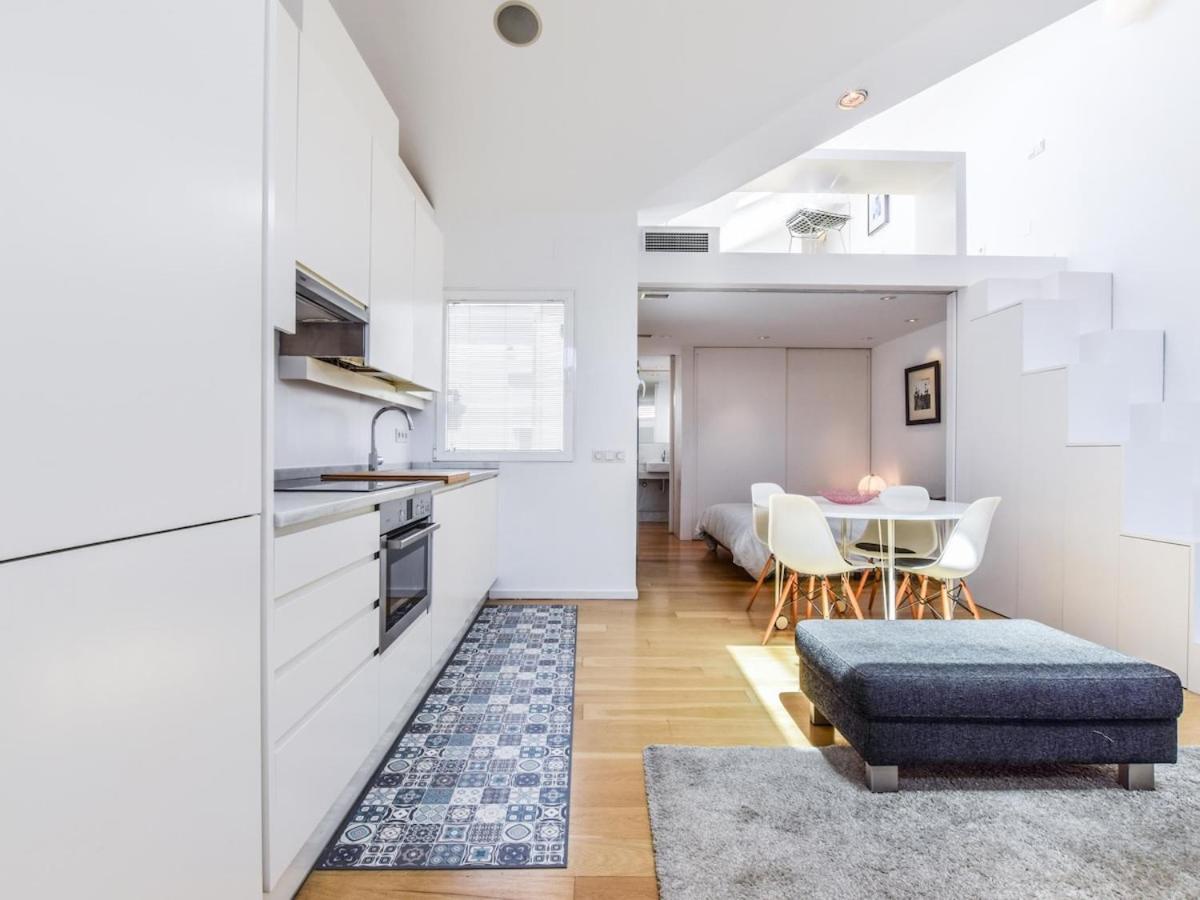 Atico Reformado En Anton Martin Apartment Madrid Luaran gambar