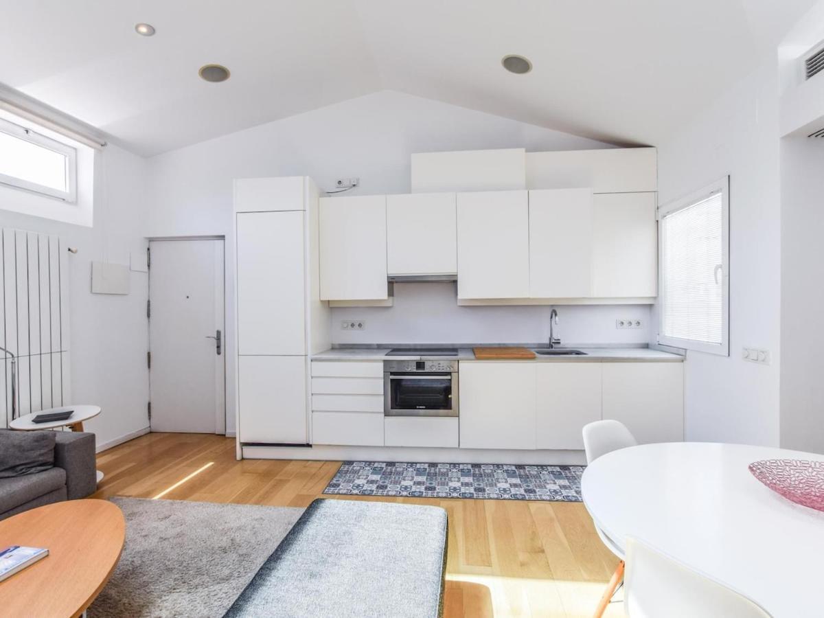 Atico Reformado En Anton Martin Apartment Madrid Luaran gambar